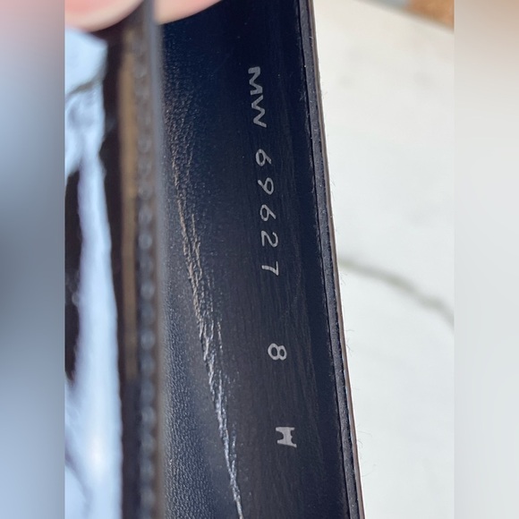 Stuart Weitzman buckled patent leather shoes size 8 - Picture 12 of 12